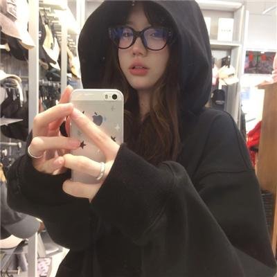 女导与强盗